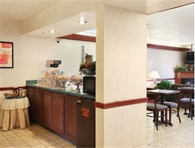Howard Johnson Inn Nicholasville/Lexington Restaurant photo